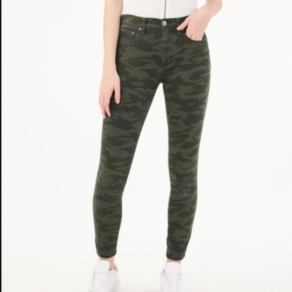 Aeropostale NEW Womens High Rise Seriously Stretchy Camo Jeggings Green Size 10R